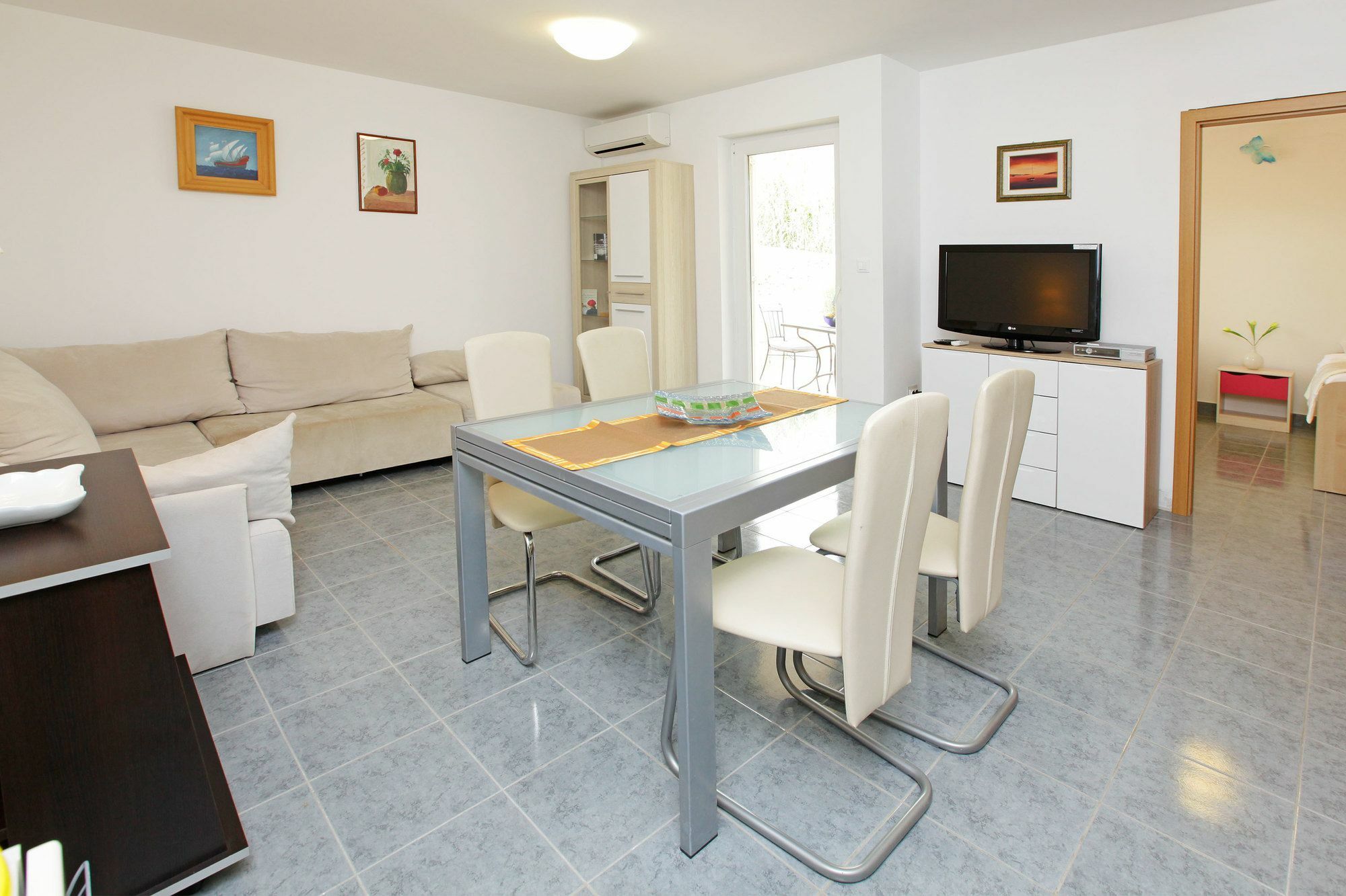 Perla Apartments Bol Bagian luar foto