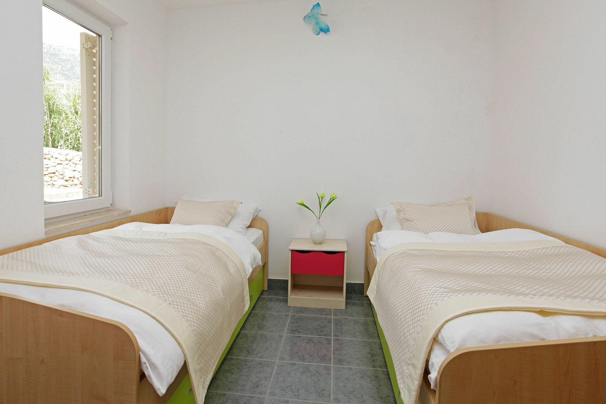 Perla Apartments Bol Bagian luar foto